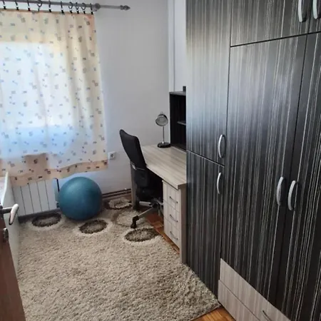 Apartamento K-35 *